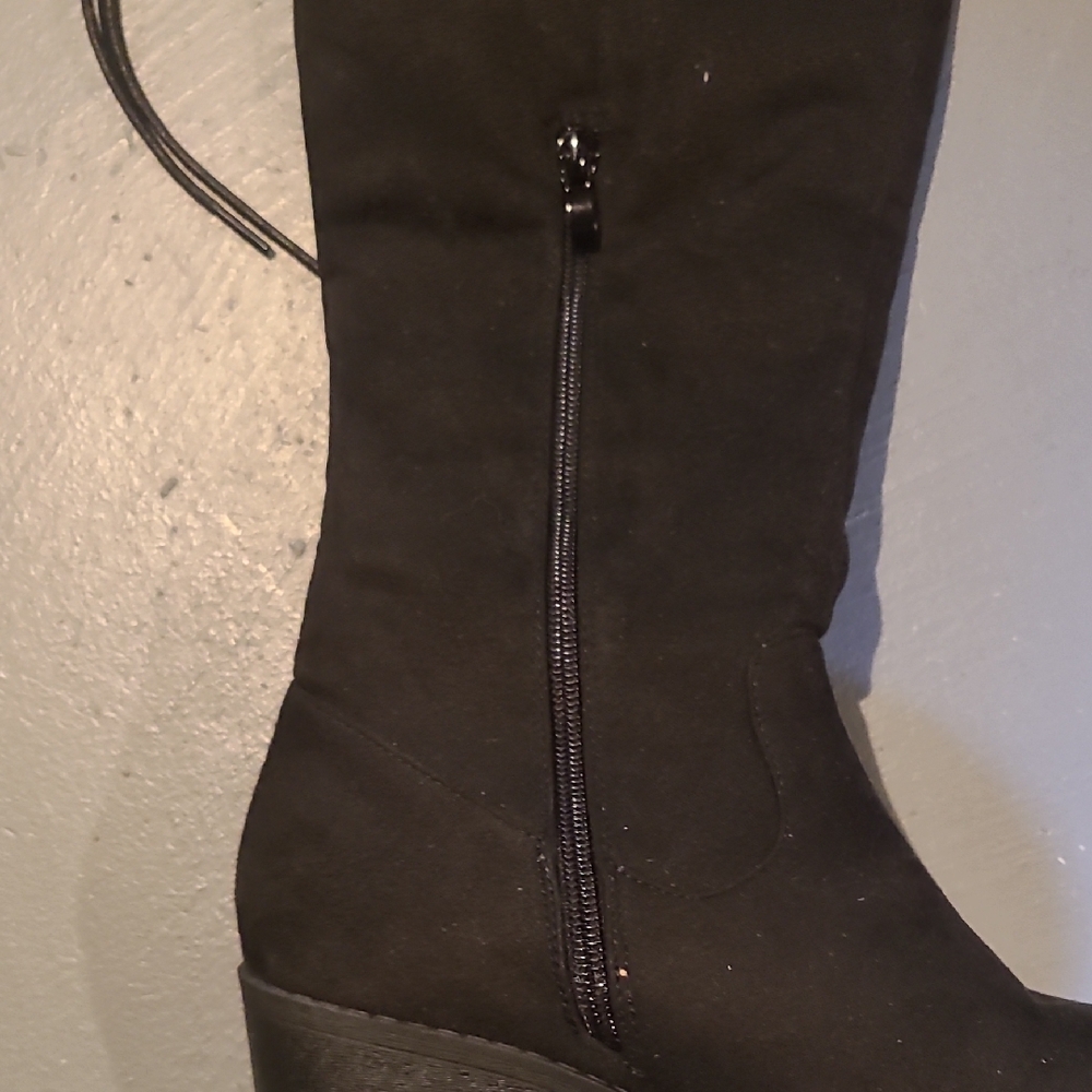 Black Knee-High Women's Boots - Picture 2 of 5